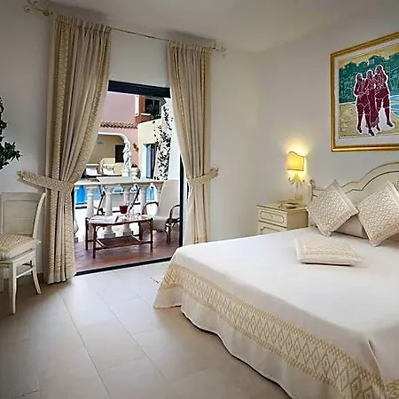 Cala Ginepro Hotel