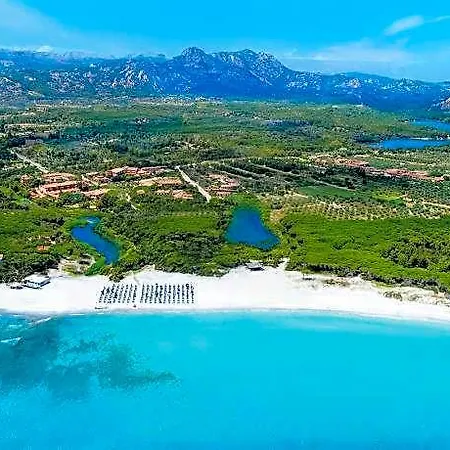 Cala Ginepro Szálloda Cala Liberotto